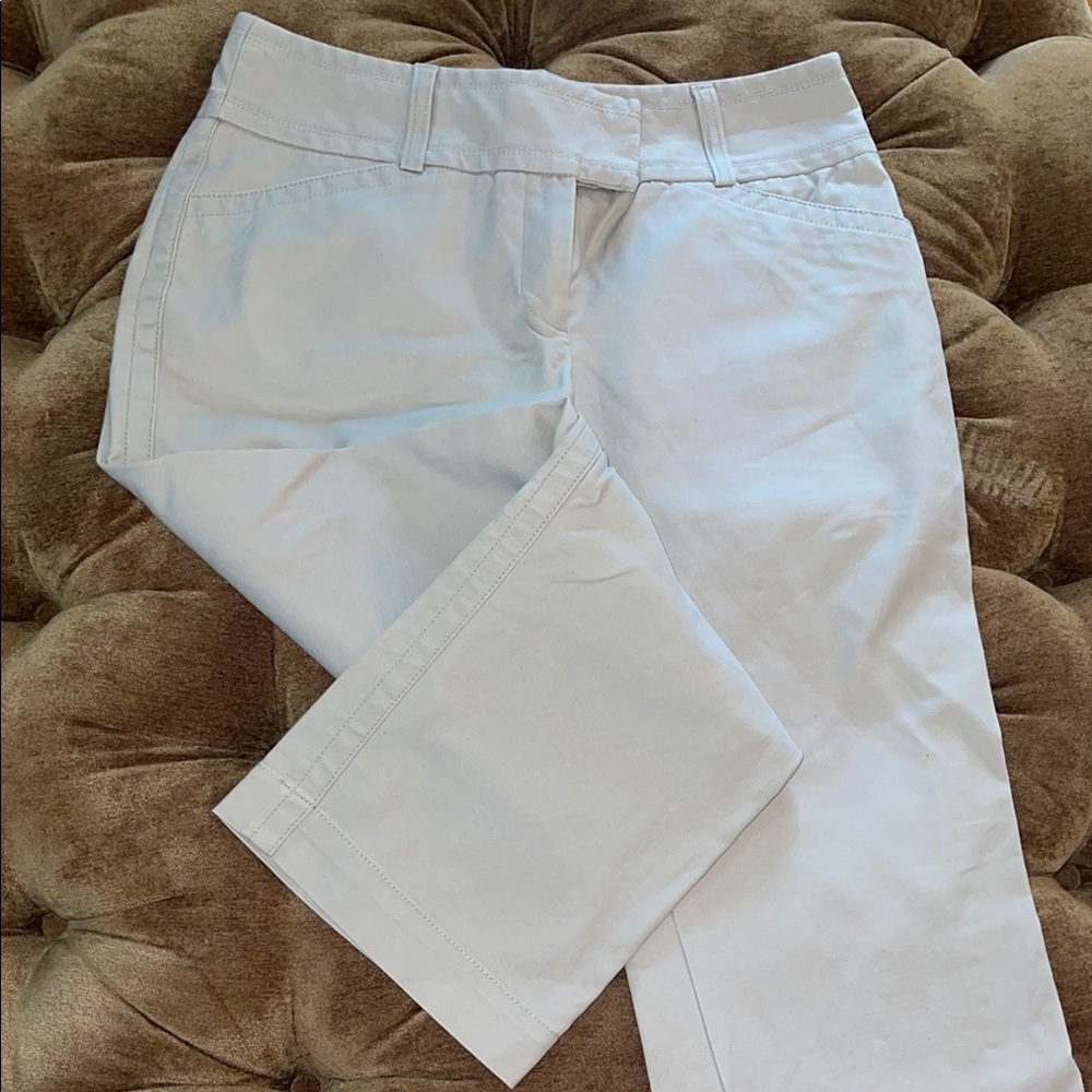 Women 's beige Pants